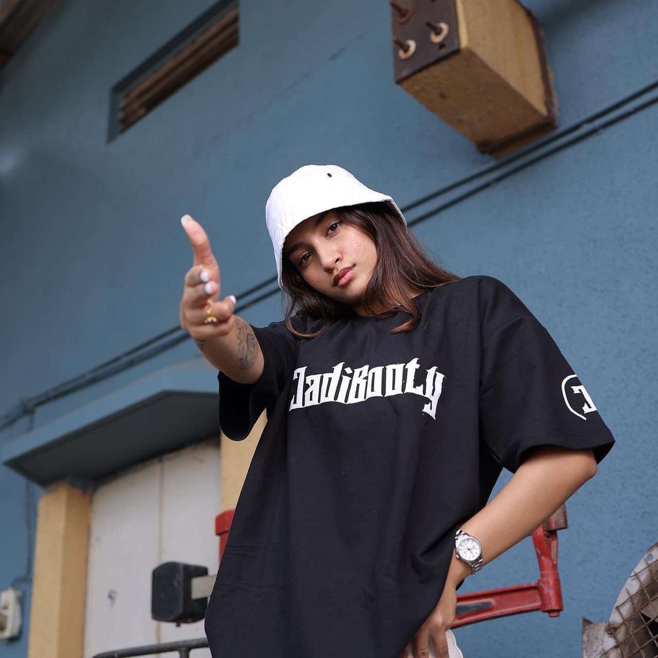woman, fashion, oversized streetwear, beautiful, pretty, attractive, girl, female, pose, model, portrait